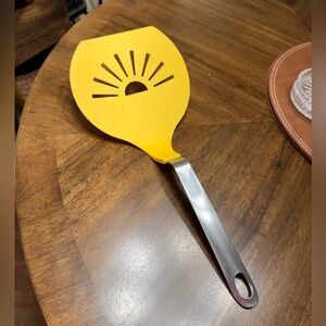 Crate & Barrel Yellow Sun Stainless Steel Large Pancake Flipper Turner Spatula